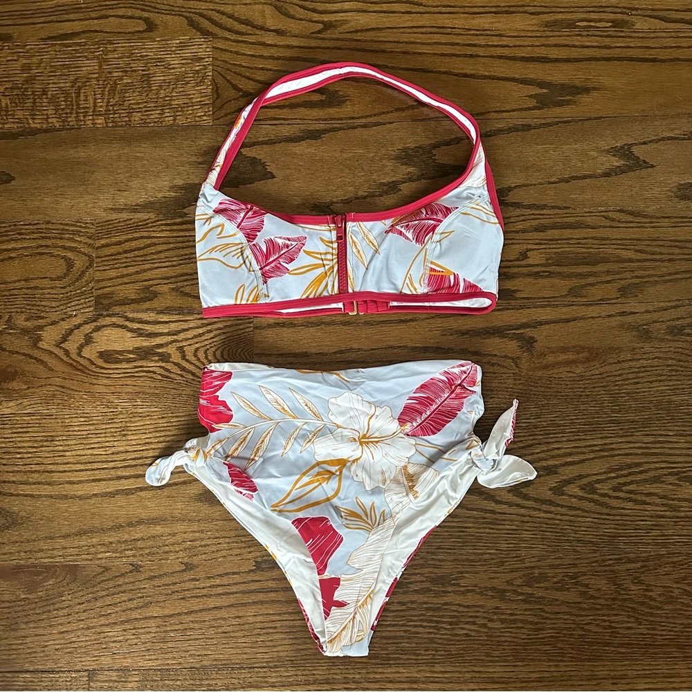 L*Space Aloha Paradise Bikini Set, Cher Top & Bummin’ Bottom, NWT
